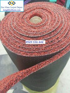 Thảm nhựa rối