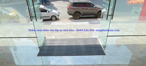 thảm lau chân vân lốp xe