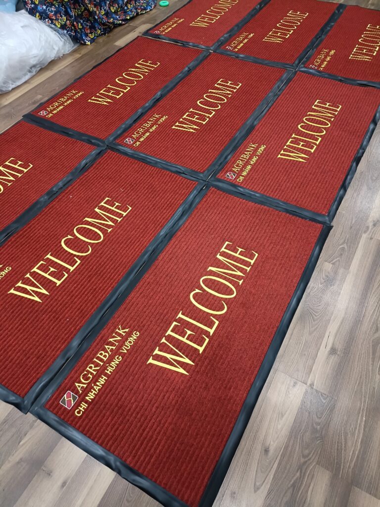 thảm lau chân làm theo yêu cầu